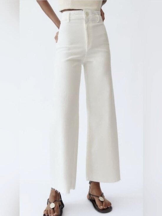 Zara Denim - Zara Marine Straight Jeans - White NO STAINS - Size 6